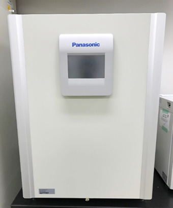 CO2インキュベーター